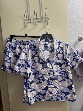 GAP Navy Floral Button-Front Pajama Set cotton